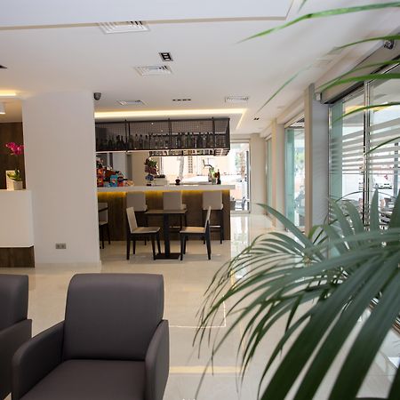 בנידורם Hotel Perla מראה חיצוני תמונה
