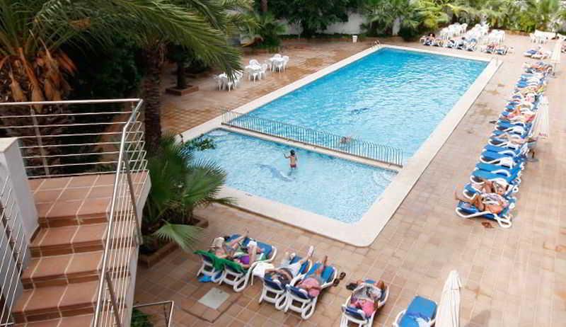 בנידורם Hotel Perla מראה חיצוני תמונה