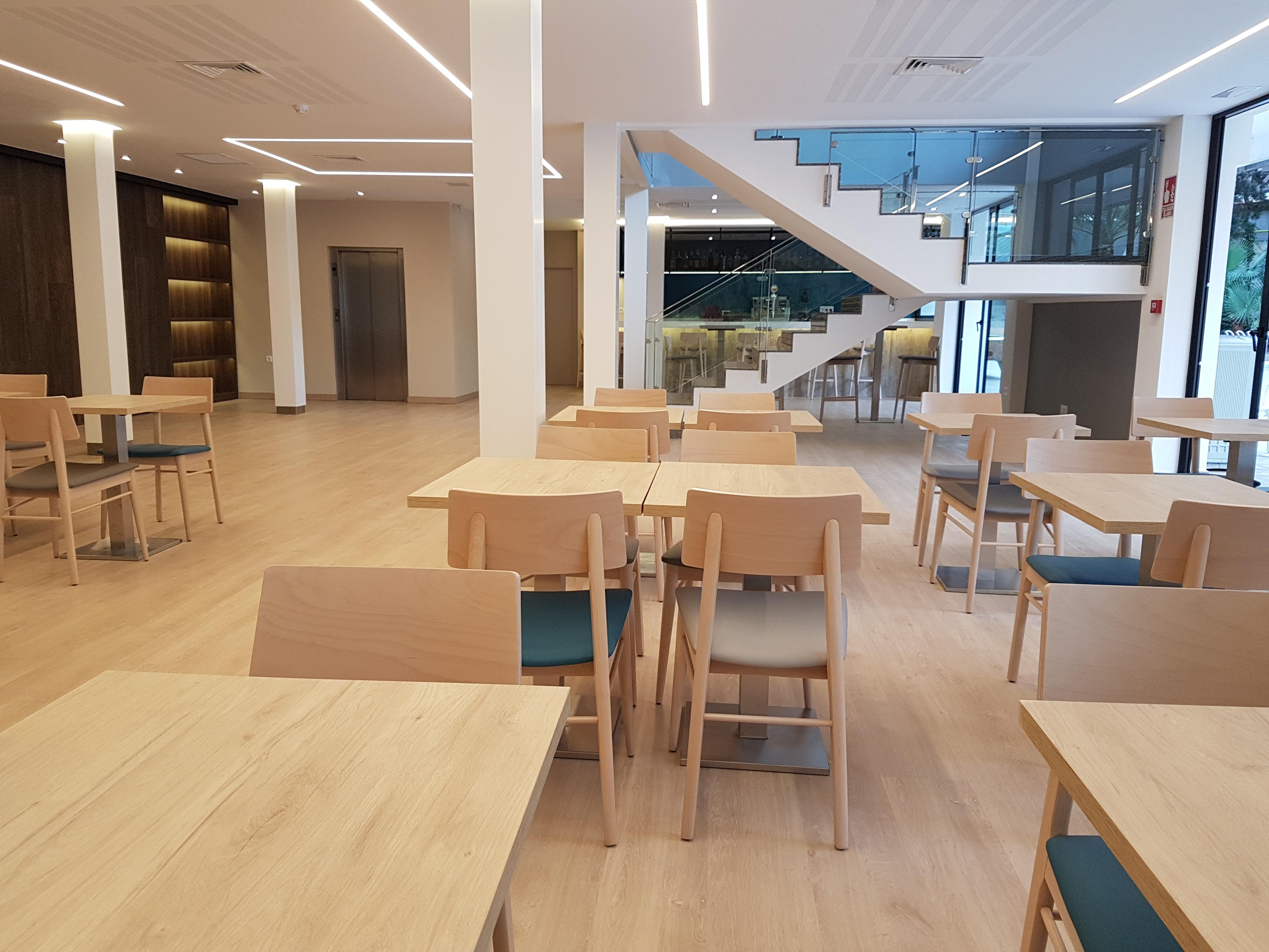 בנידורם Hotel Perla מראה חיצוני תמונה