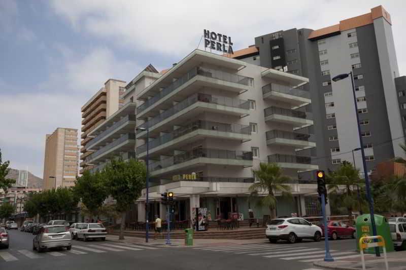 בנידורם Hotel Perla מראה חיצוני תמונה