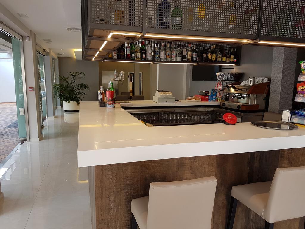 בנידורם Hotel Perla מראה חיצוני תמונה
