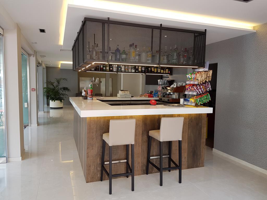 בנידורם Hotel Perla מראה חיצוני תמונה
