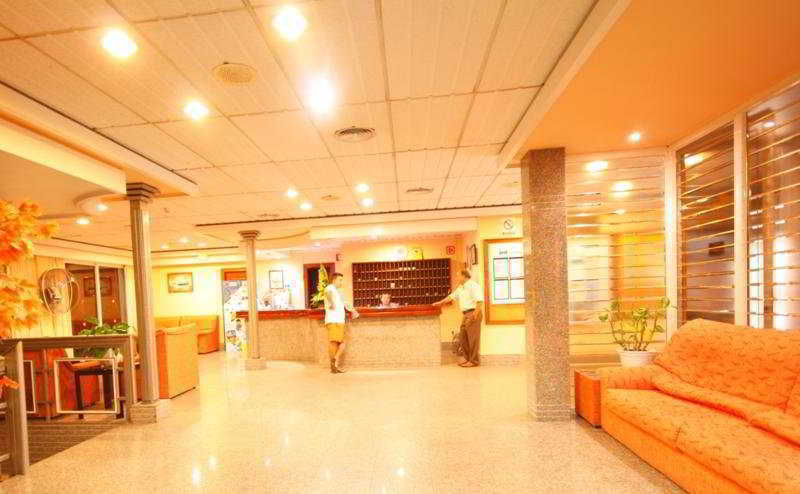 בנידורם Hotel Perla מראה חיצוני תמונה