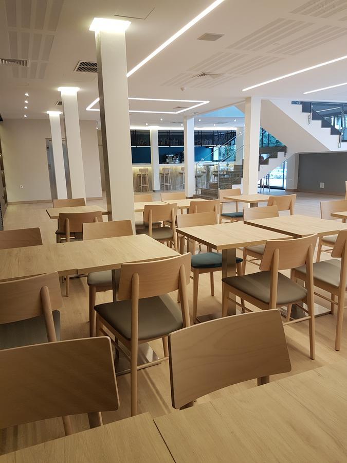 בנידורם Hotel Perla מראה חיצוני תמונה
